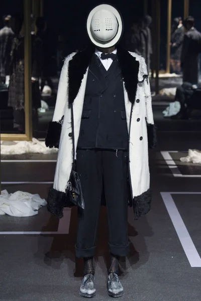 Look 29